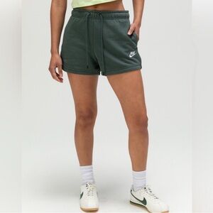Nike Women's Sportswear Club High Rise Shorts Pockets XL Vintage Green